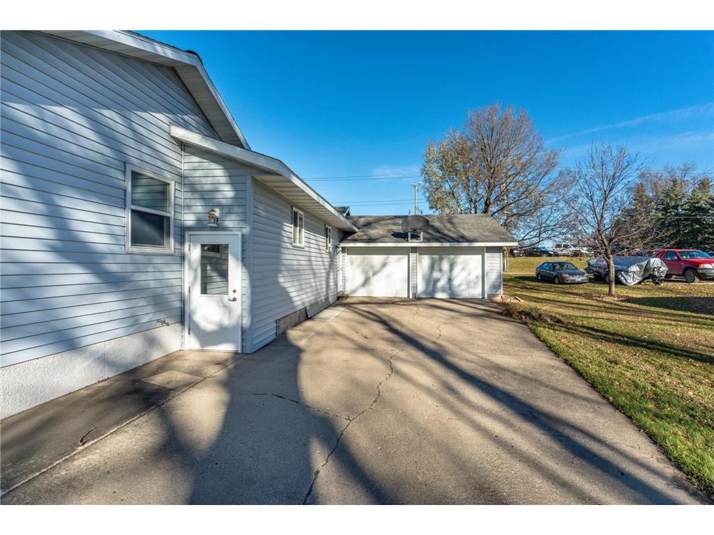 406 W Main Street Battle Lake MN 56515 6821056 image9