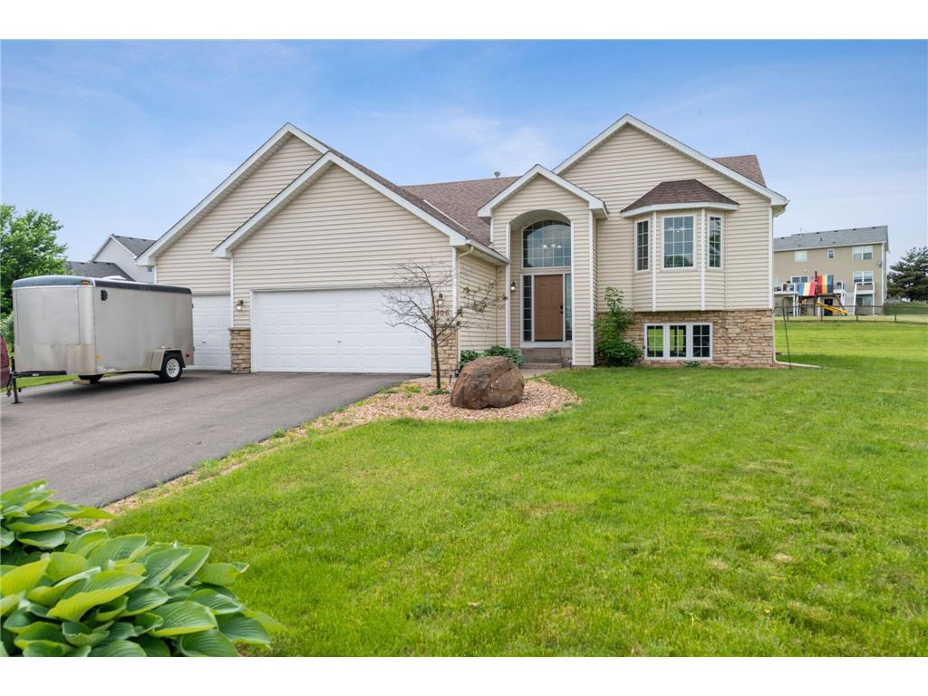 406 Wolfcreek Circle Roberts WI 54023 6378968 image1