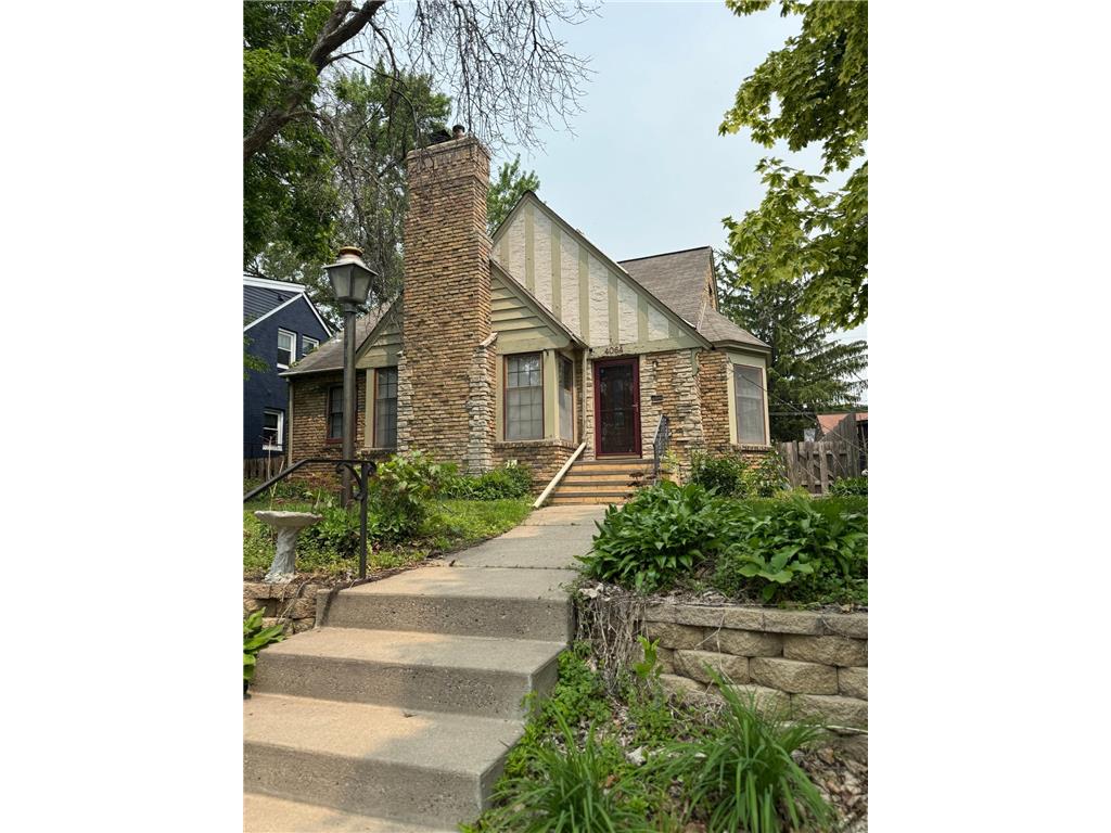4064 Shoreline Drive Robbinsdale MN 55422 - Crystal 7051258 image1