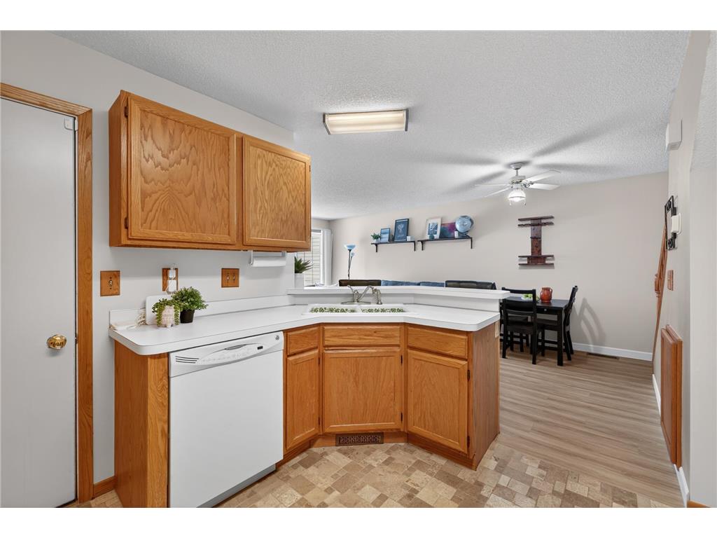 4065 Wilshire Circle #8 Shoreview MN 55126 7029290 image10