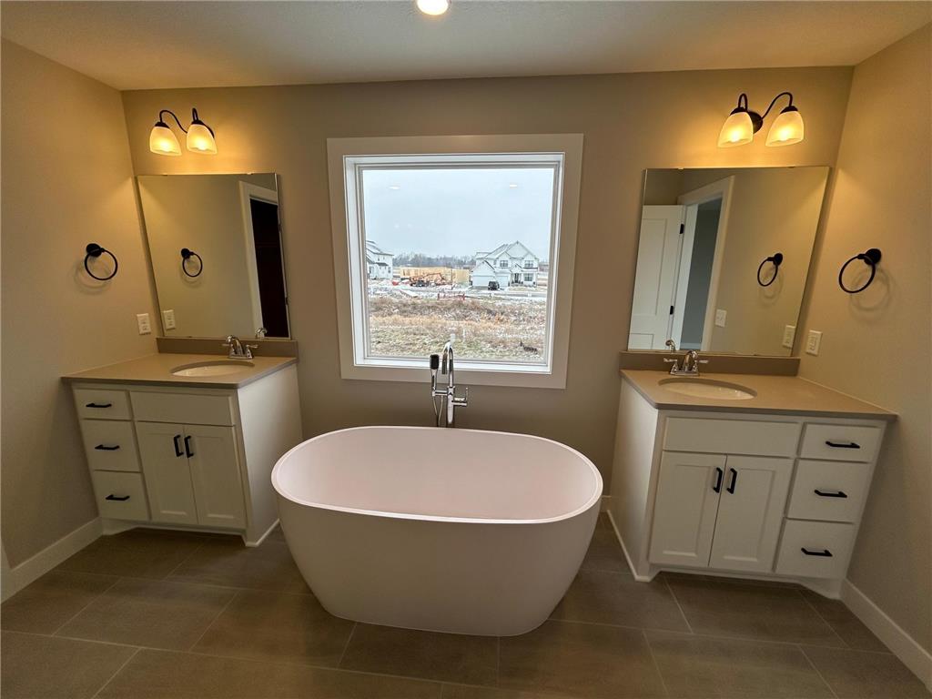 4066 Arbor Drive Woodbury MN 55129 7040704 image16