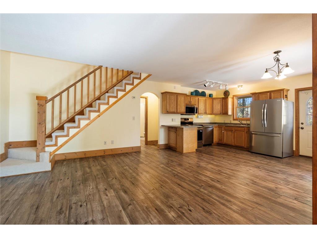 40694 Wall Street Manhattan Beach MN 56442 6802683 image8