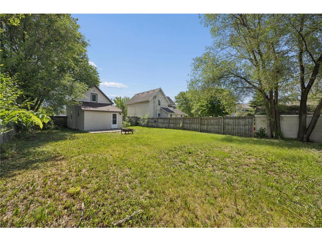 407 19 1/2 Avenue N Saint Cloud MN 56303 7088975 image2