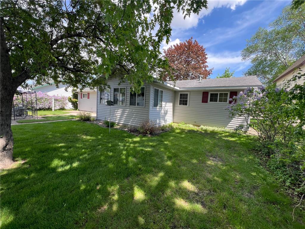 407 1st Street SW Wadena MN 56482 7078648 image3