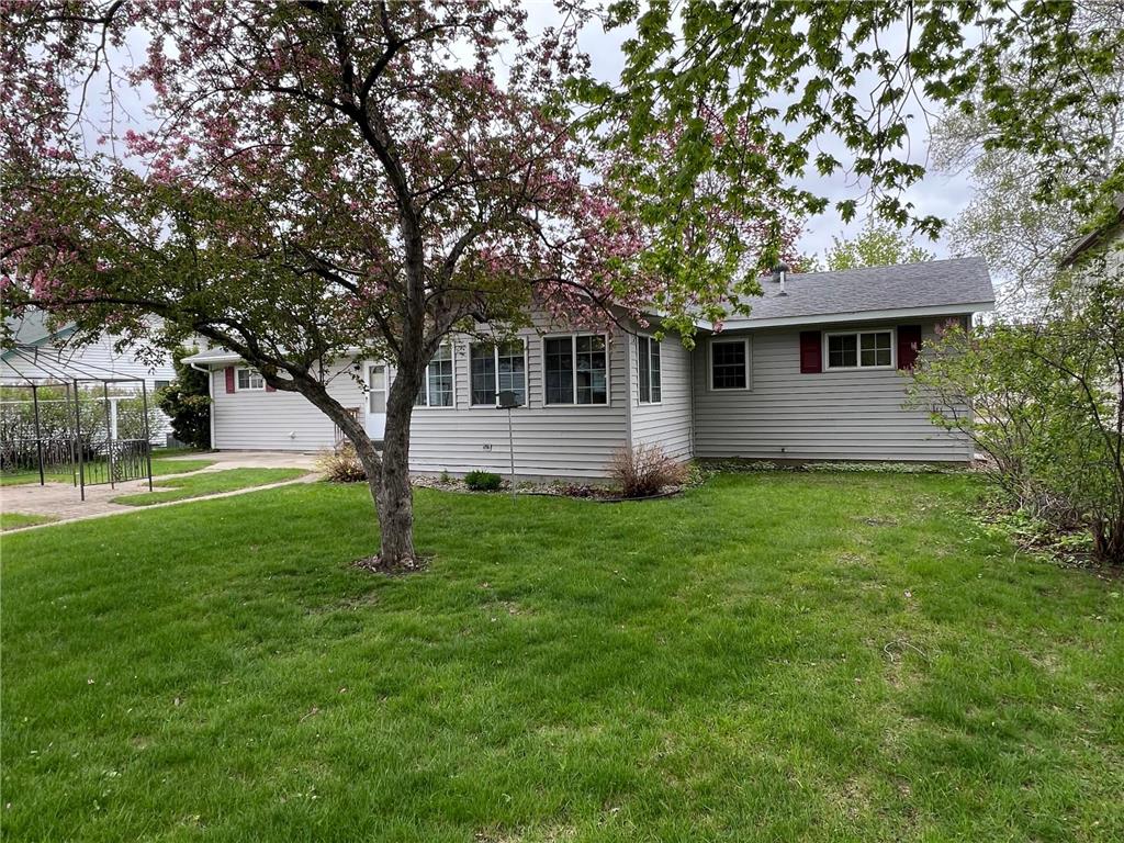 407 1st Street SW Wadena MN 56482 7078648 image4