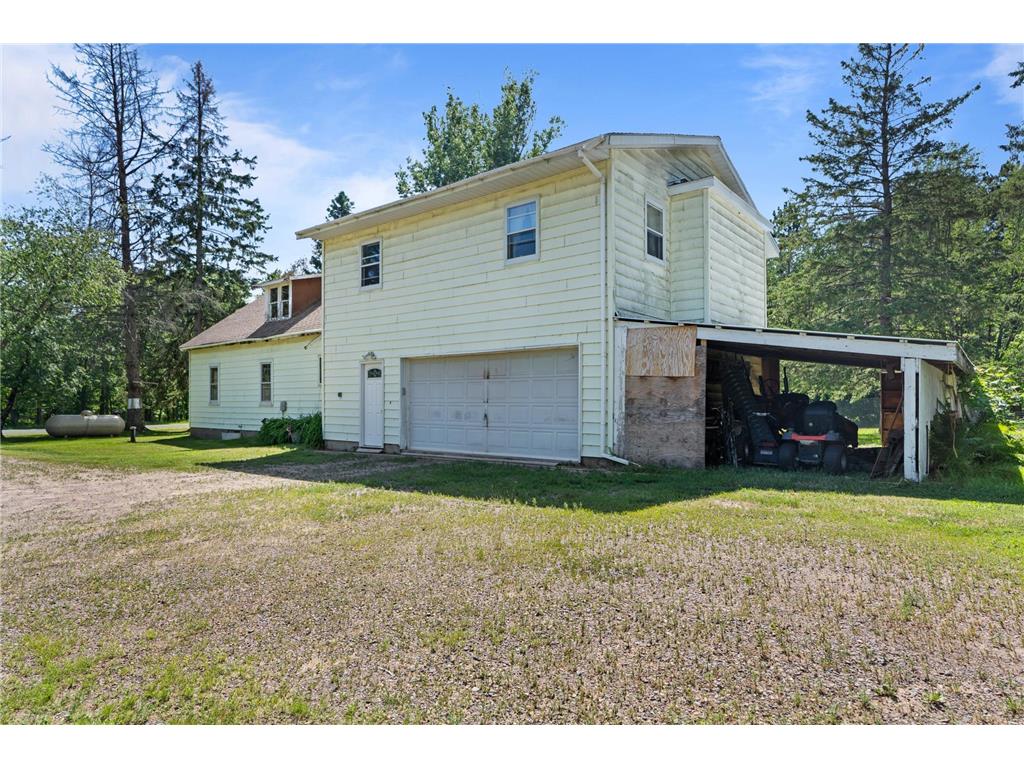 407 270th Avenue Cumberland WI 54829 6226094 image1