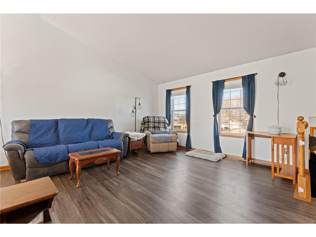 407 8th Street NW Dodge Center MN 55927 7035383 image4