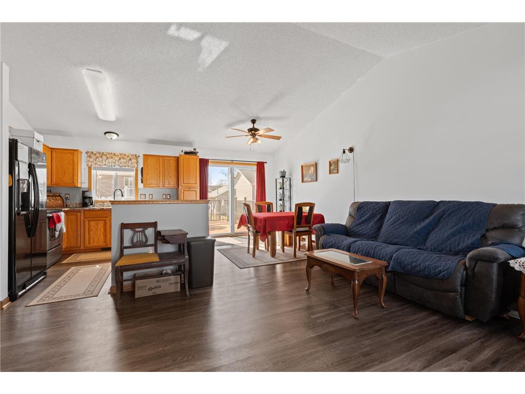 407 8th Street NW Dodge Center MN 55927 7035383 image5