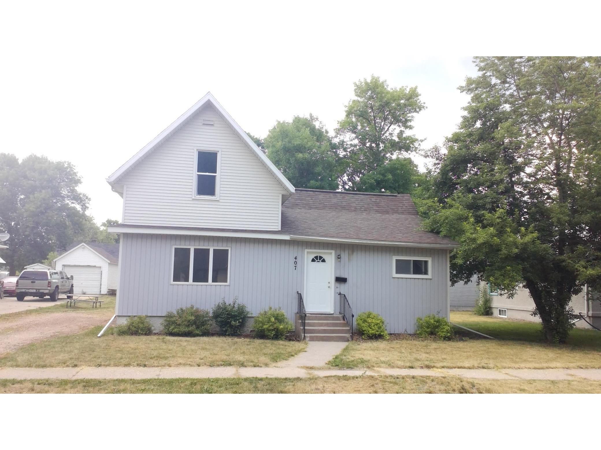 407 E 3rd Street, Redwood Falls, MN 56283 MLS 6024977 Edina Realty