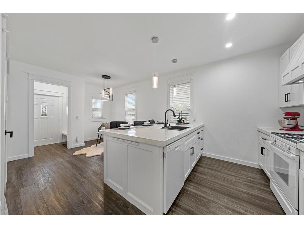 407 E Pleasant Street Mankato MN 56001 7055744 image11