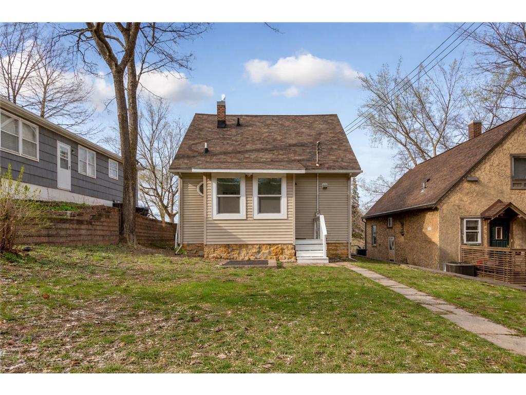 407 E Pleasant Street Mankato MN 56001 7055744 image33