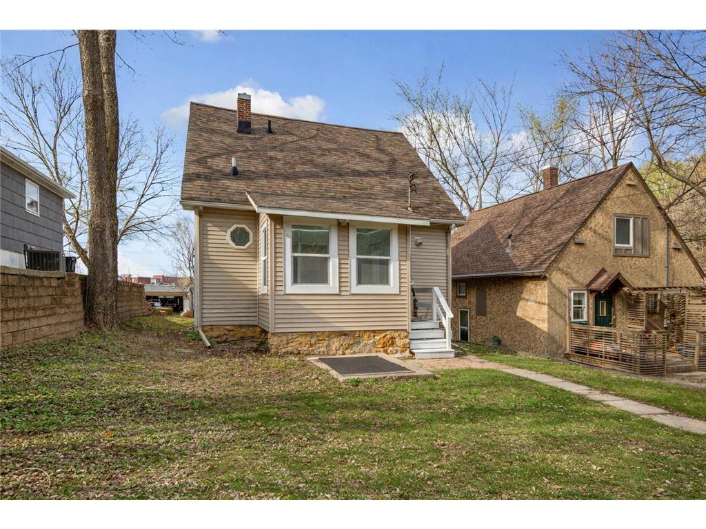 407 E Pleasant Street Mankato MN 56001 7055744 image34