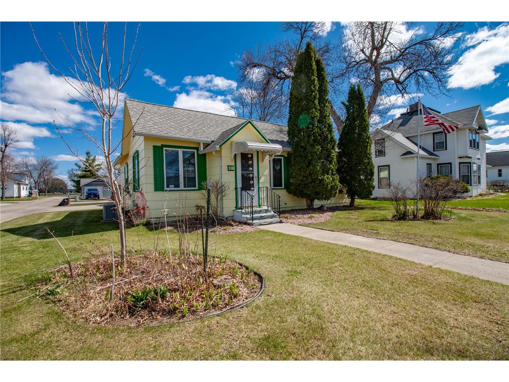407 Holden Avenue Henning MN 56551 7065669 image37