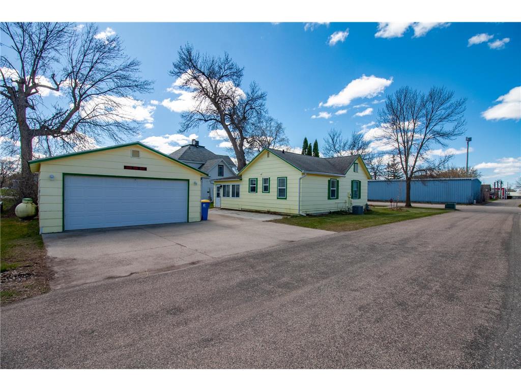 407 Holden Avenue Henning MN 56551 7065669 image6