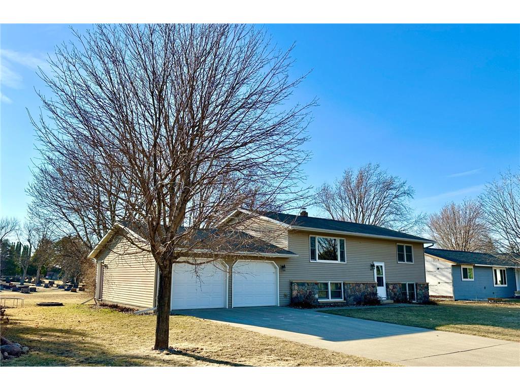 407 Kaye Street Tyler MN 56178 6671951 image1