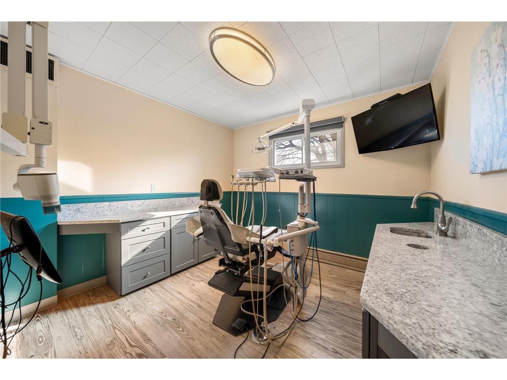 407 NW Lincoln Street Adams MN 55909 6694121 image12