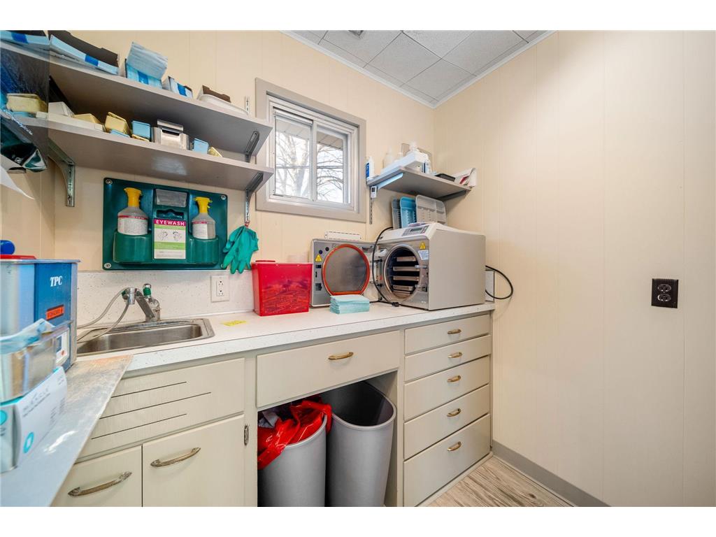 407 NW Lincoln Street Adams MN 55909 6694121 image14