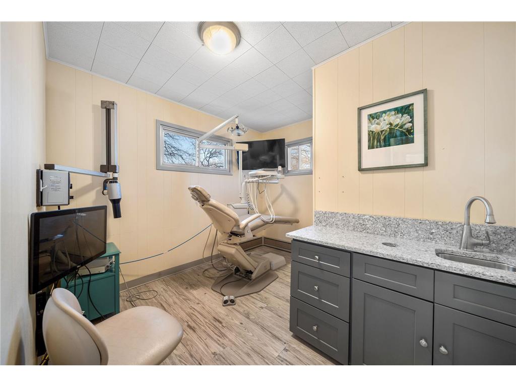 407 NW Lincoln Street Adams MN 55909 6694121 image15