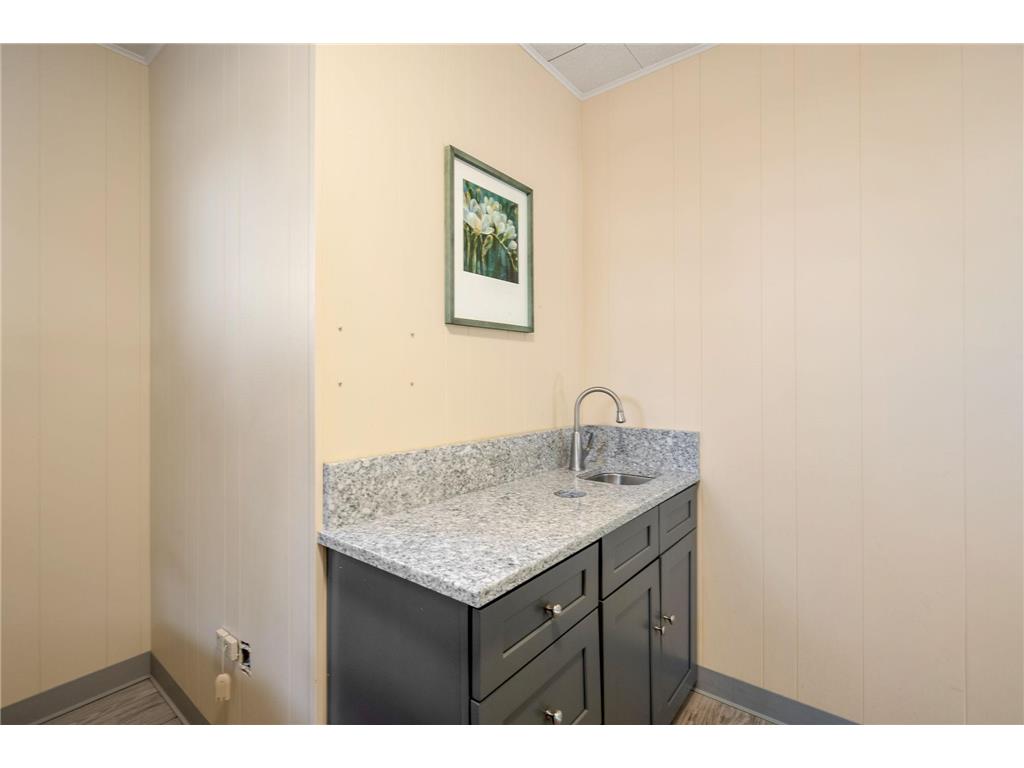 407 NW Lincoln Street Adams MN 55909 6694121 image17