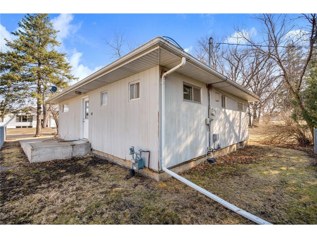 407 NW Lincoln Street Adams MN 55909 6694121 image5