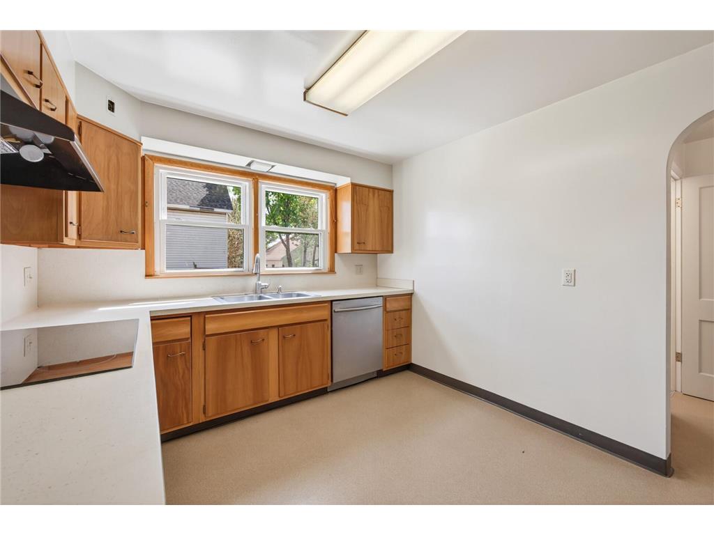 407 Osceola Avenue S Saint Paul MN 55102 7065389 image13
