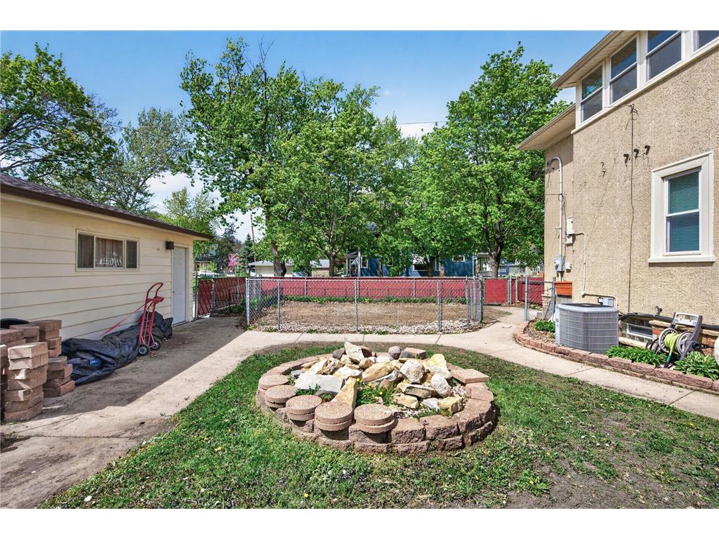 407 Osceola Avenue S Saint Paul MN 55102 7065389 image28