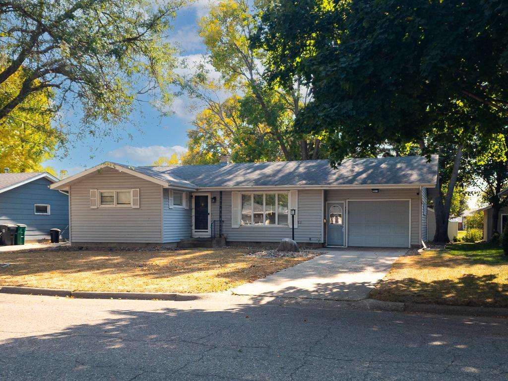 407 W Thomas Avenue Marshall MN 56258 6603525 image1