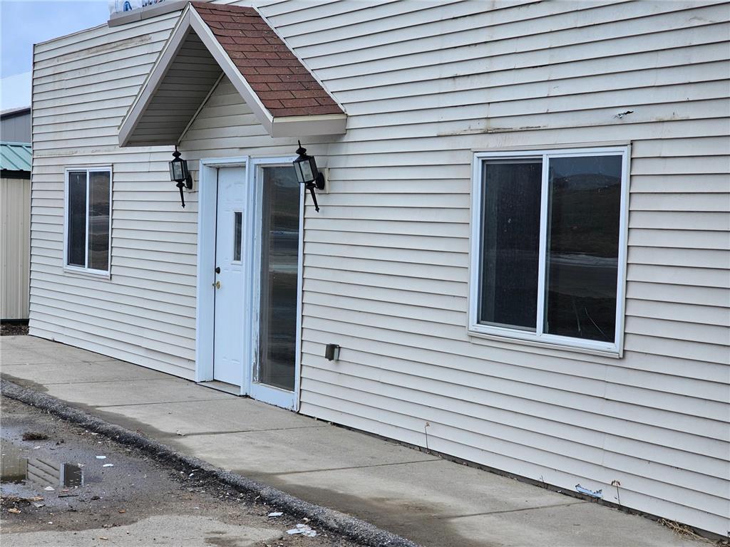 4078 71 Highway NE Willmar MN 56201 7028084 image1