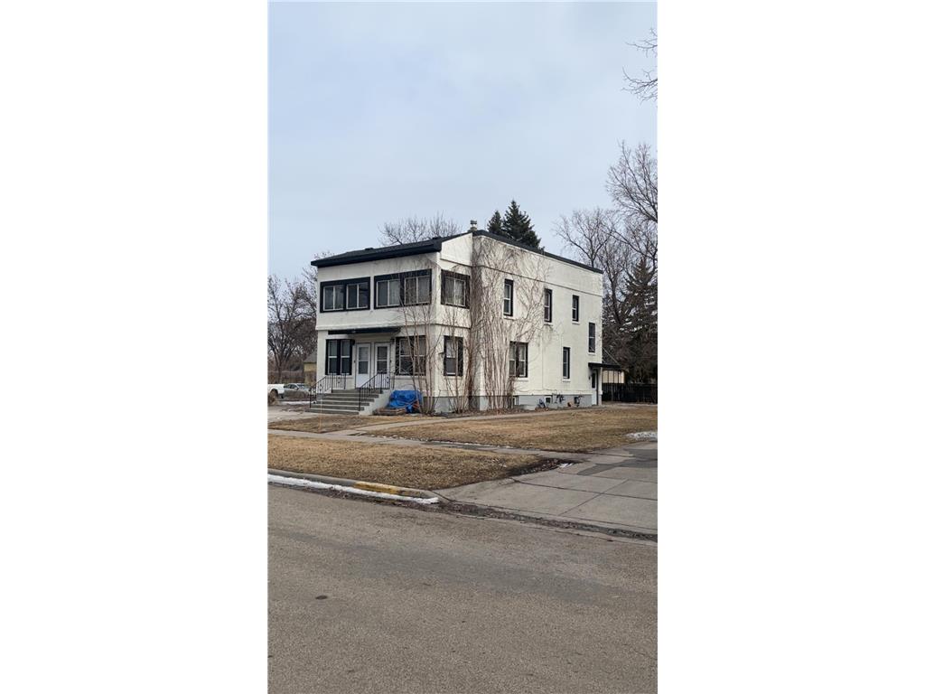 408 10th Street S Moorhead MN 56560 6693358 image1