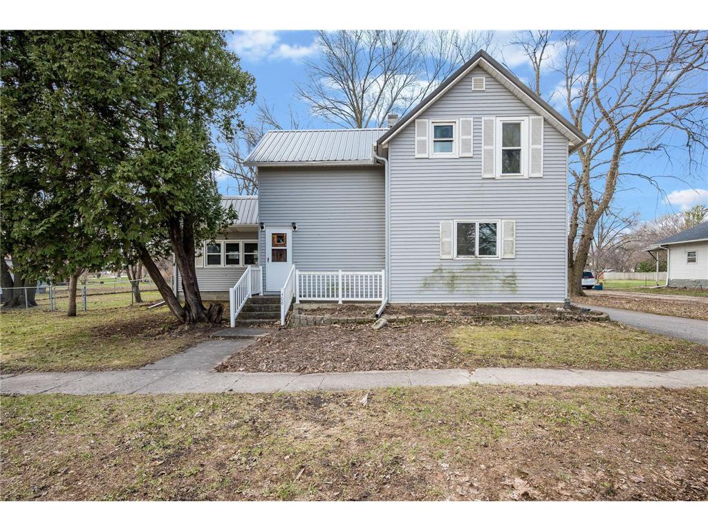 408 1st Avenue W Swea City IA 50590 7052185 image2