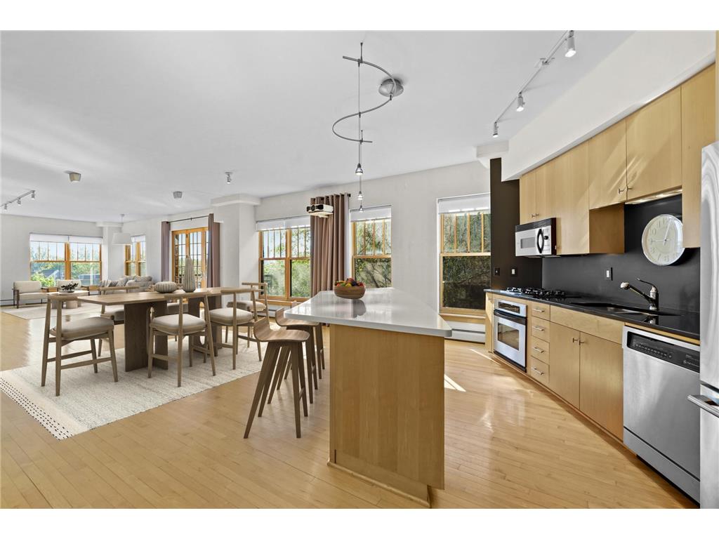 408 1st Street N #403 Minneapolis MN 55401 6730474 image1