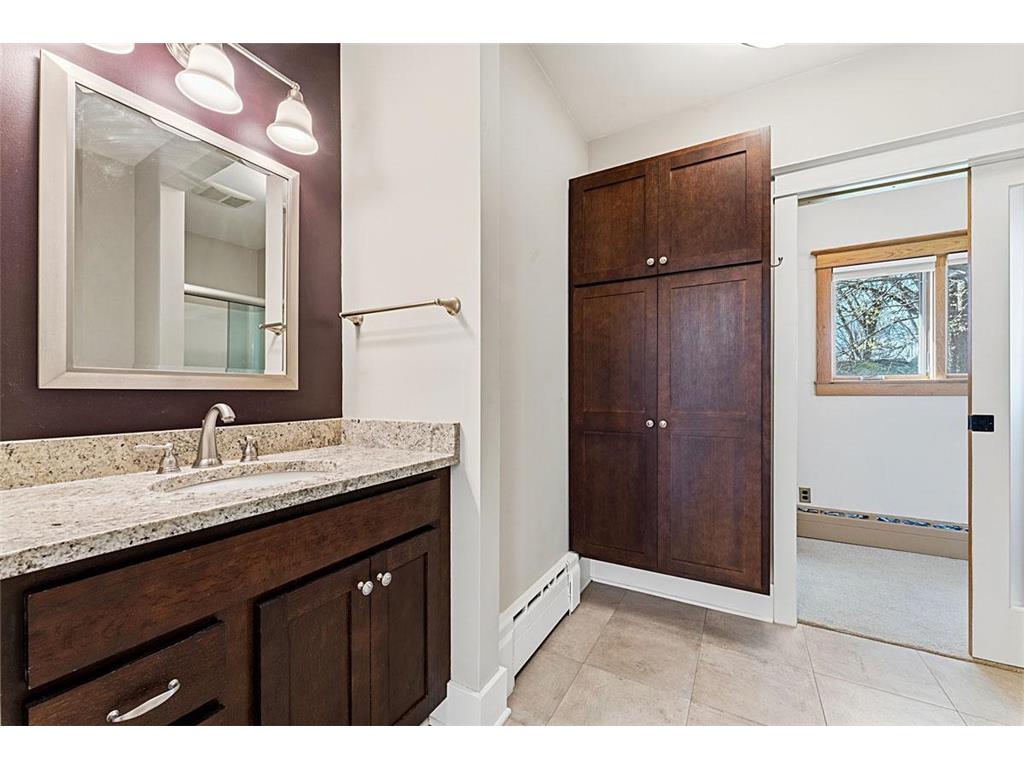 408 5th Street E Northfield MN 55057 7069990 image16
