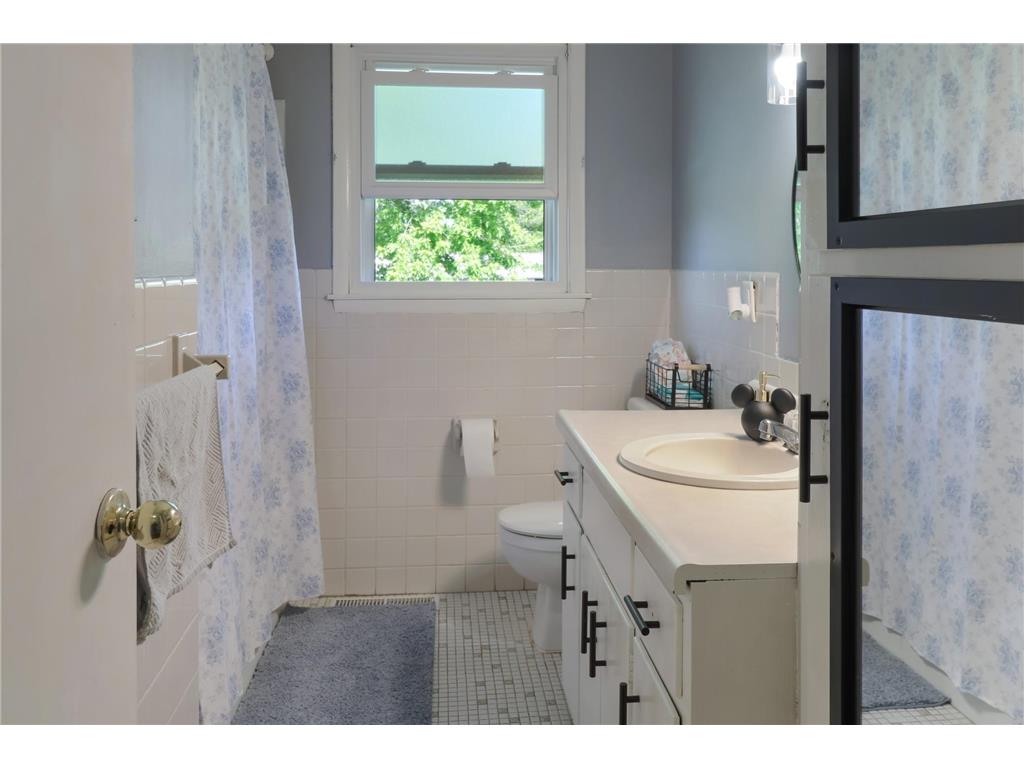 408 6th Avenue NW Dodge Center MN 55927 7079575 image18
