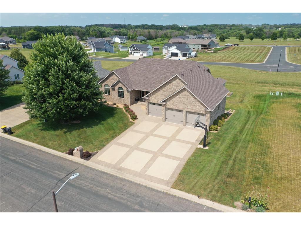 408 9th Street NW Dodge Center MN 55927 6613944 image1