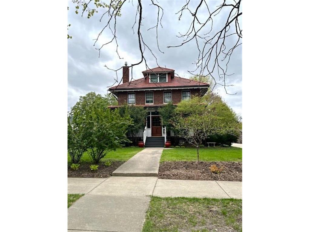 408 College Street Northfield MN 55057 7069708 image1