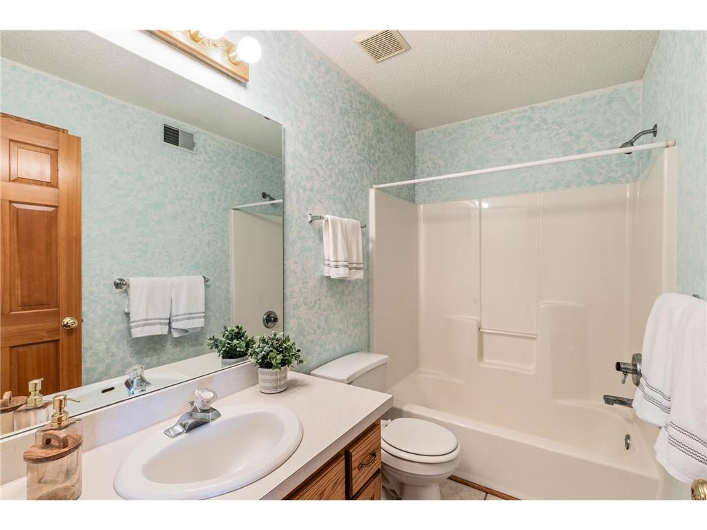 408 Coyote Trail Lino Lakes MN 55014 7087705 image23