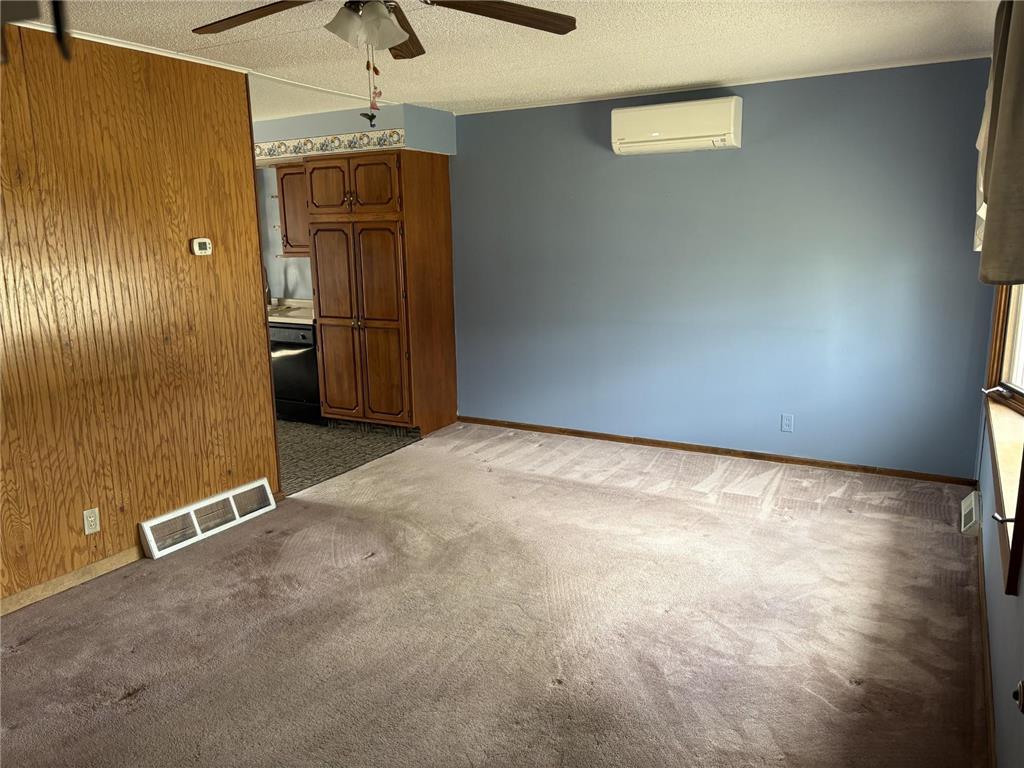 408 E 32nd Street Hibbing MN 55746 7074079 image5