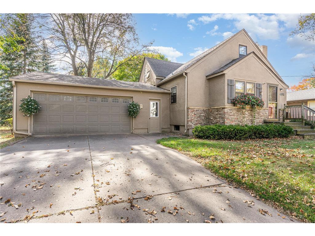 408 Elm Avenue SE Montgomery MN 56069 6612656 image1