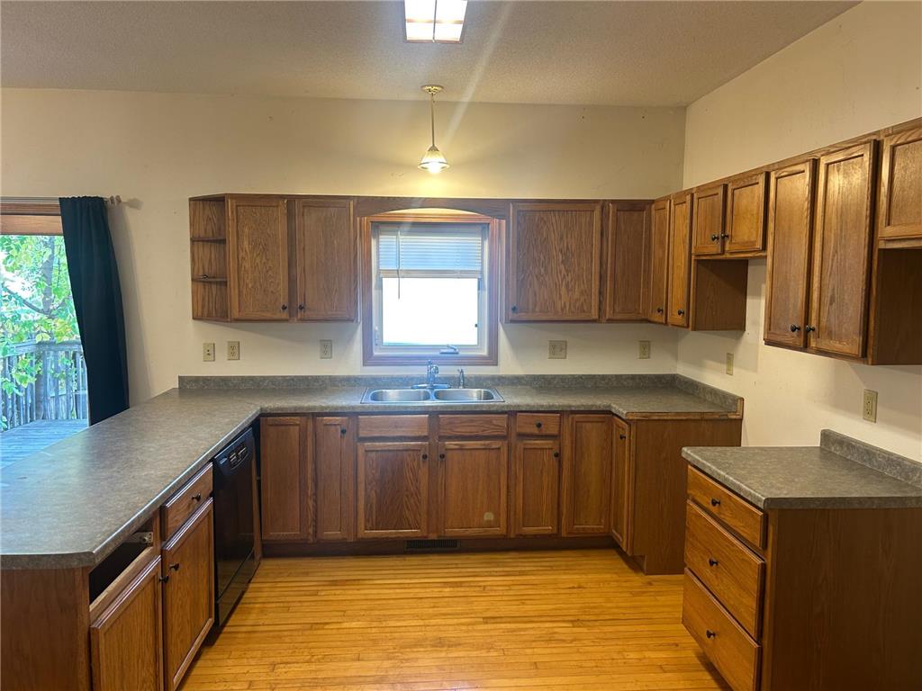 408 Main Avenue N Thief River Falls MN 56701 6798701 image17