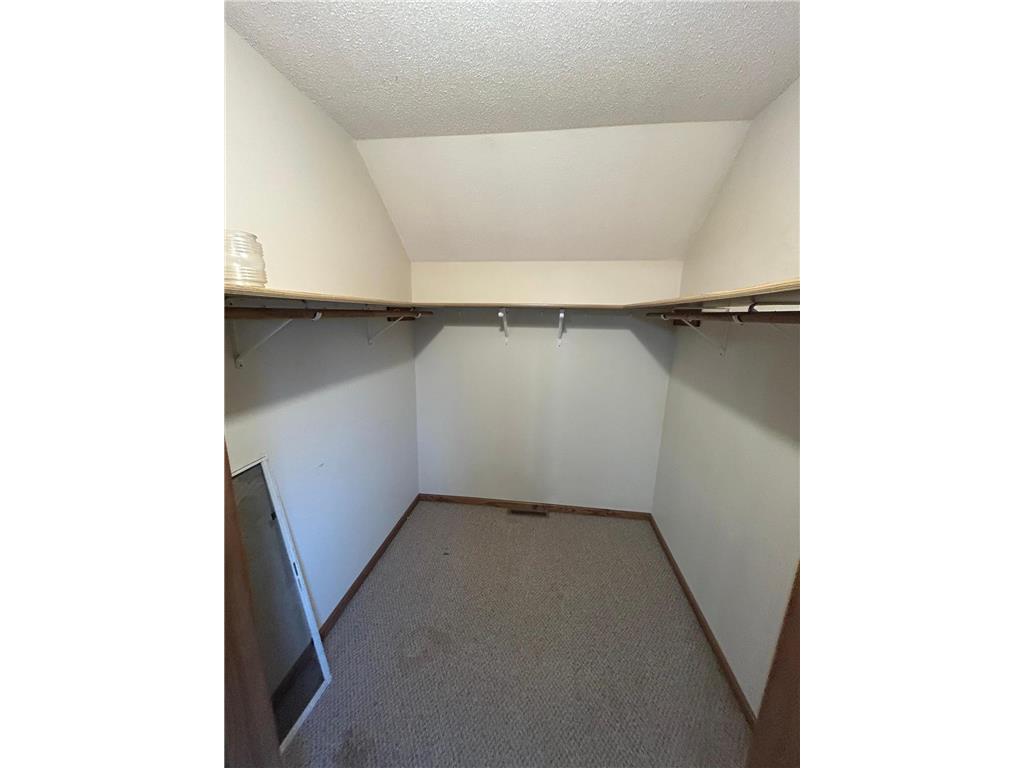 408 Main Avenue N Thief River Falls MN 56701 6798701 image30