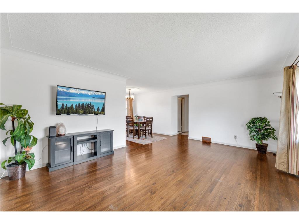 4080 Jersey Avenue N Crystal MN 55427 7000182 image3