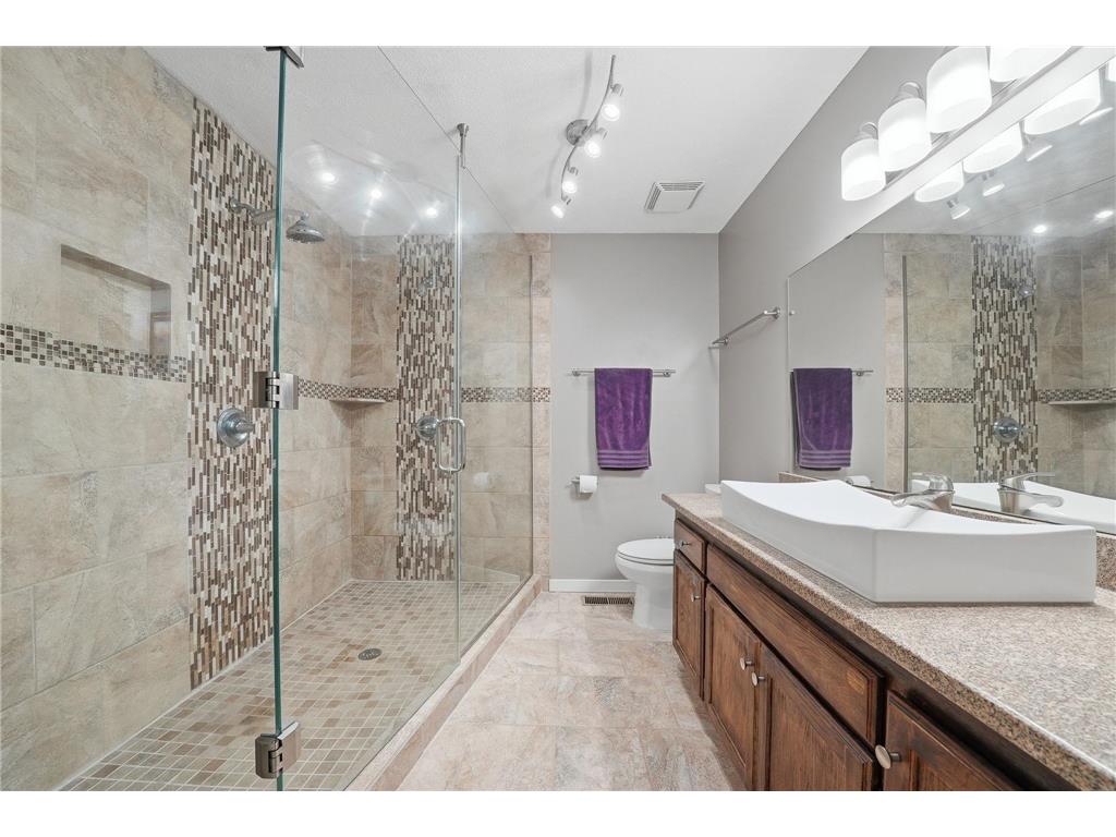 4080 Park Valley Lane White Bear Twp MN 55110 7086667 image24