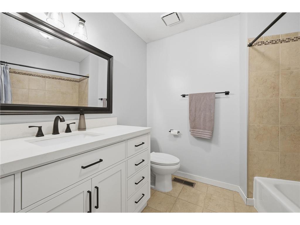 4080 Park Valley Lane White Bear Twp MN 55110 7086667 image29