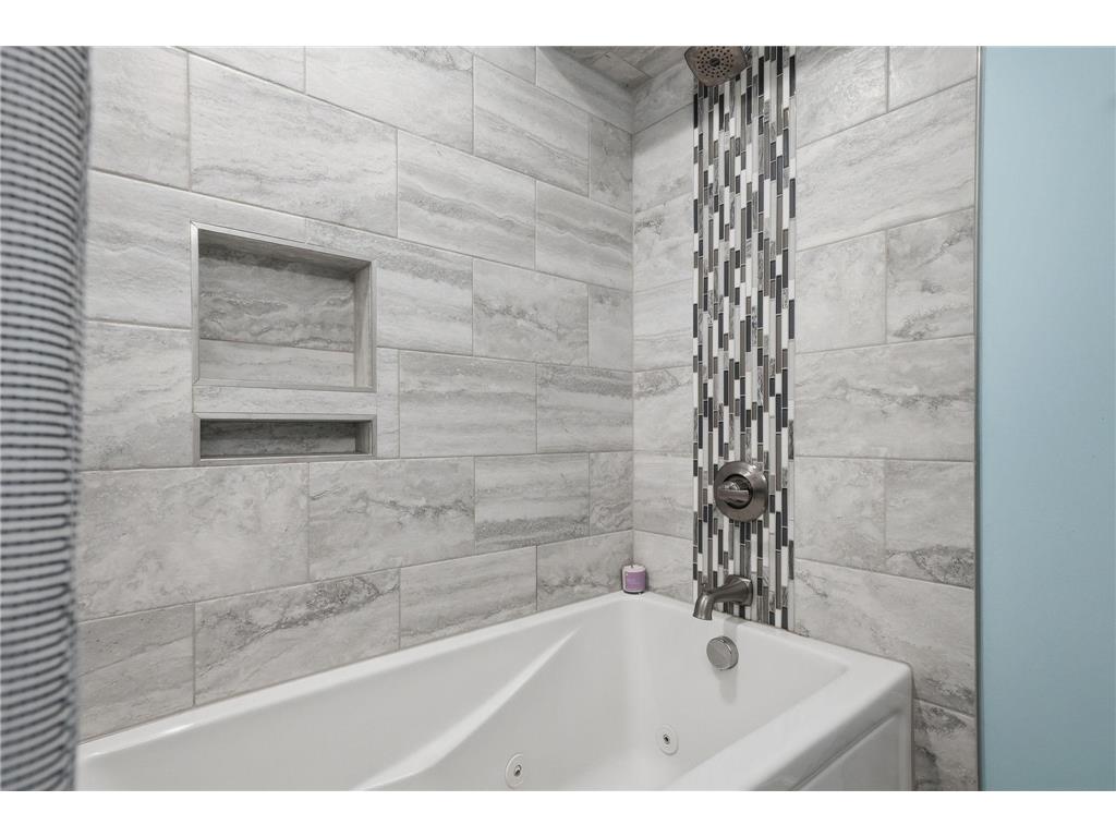 4080 Park Valley Lane White Bear Twp MN 55110 7086667 image42