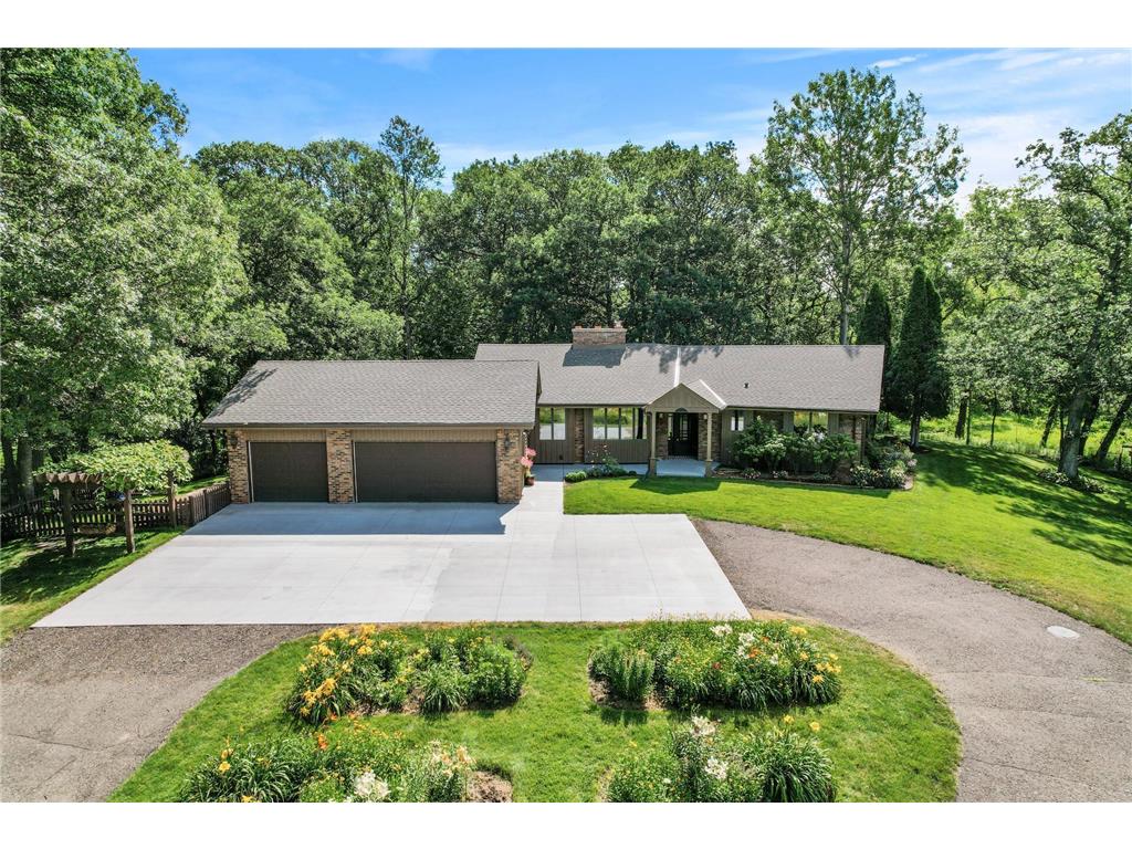 4083 Granada Avenue N, Oakdale, MN, 55128 MLS 6237678 Edina Realty