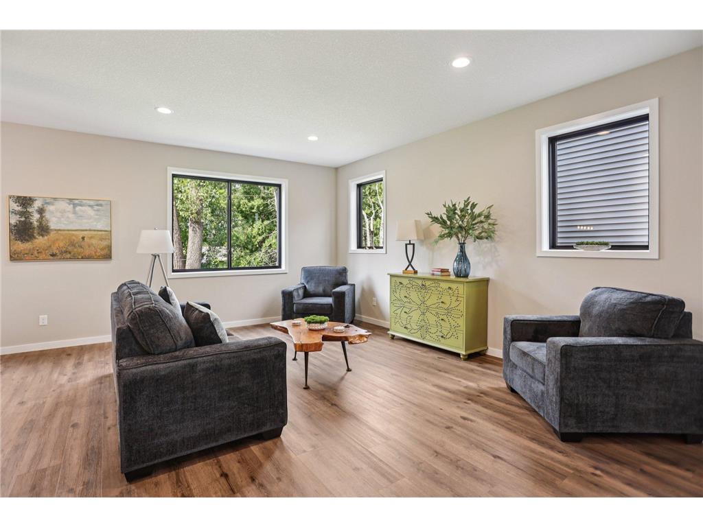 4087 Isaac Court Vadnais Heights MN 55127 7006045 image7