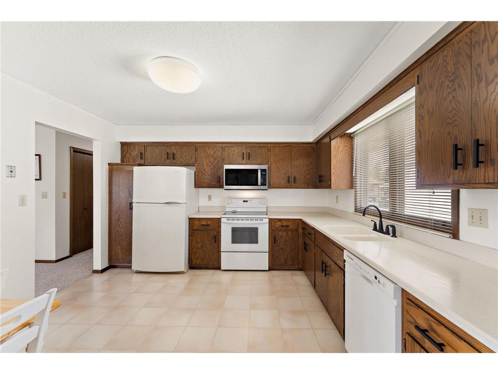 409 19th Avenue S South Saint Paul MN 55075 7052870 image11