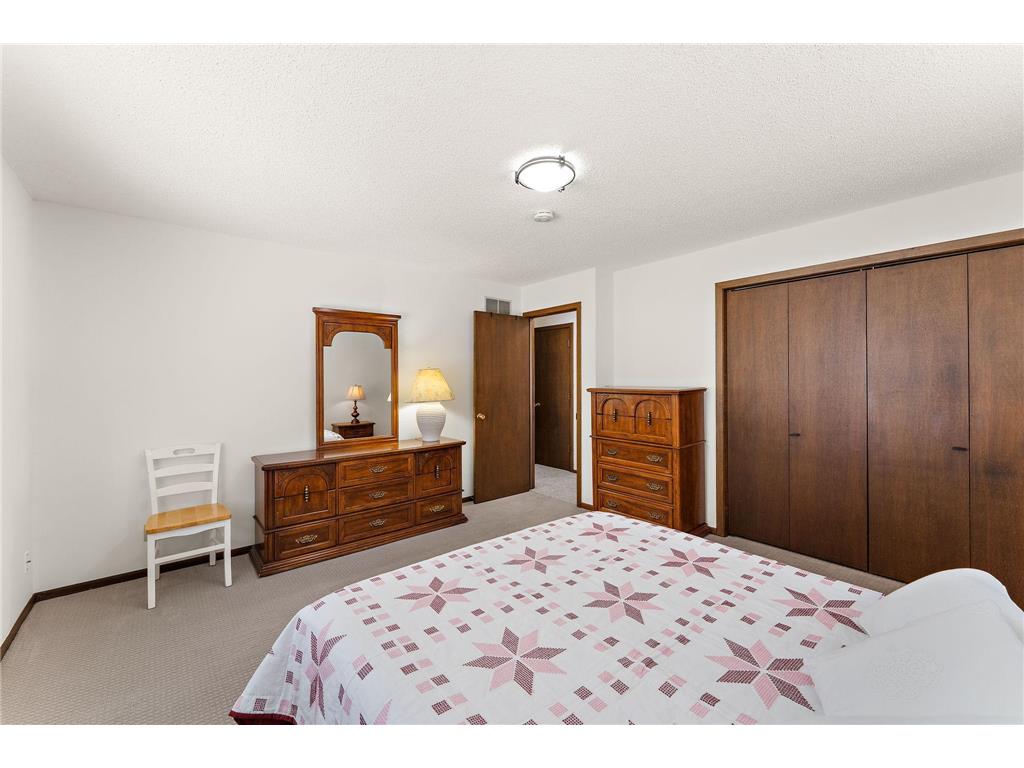 409 19th Avenue S South Saint Paul MN 55075 7052870 image16