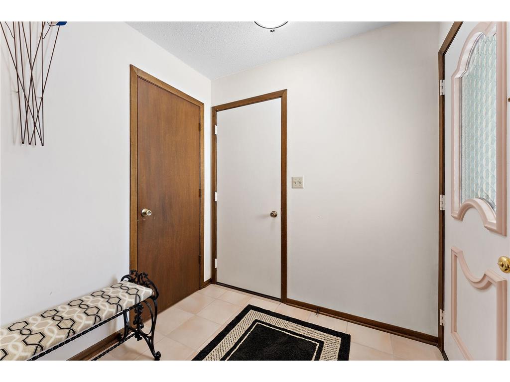 409 19th Avenue S South Saint Paul MN 55075 7052870 image4