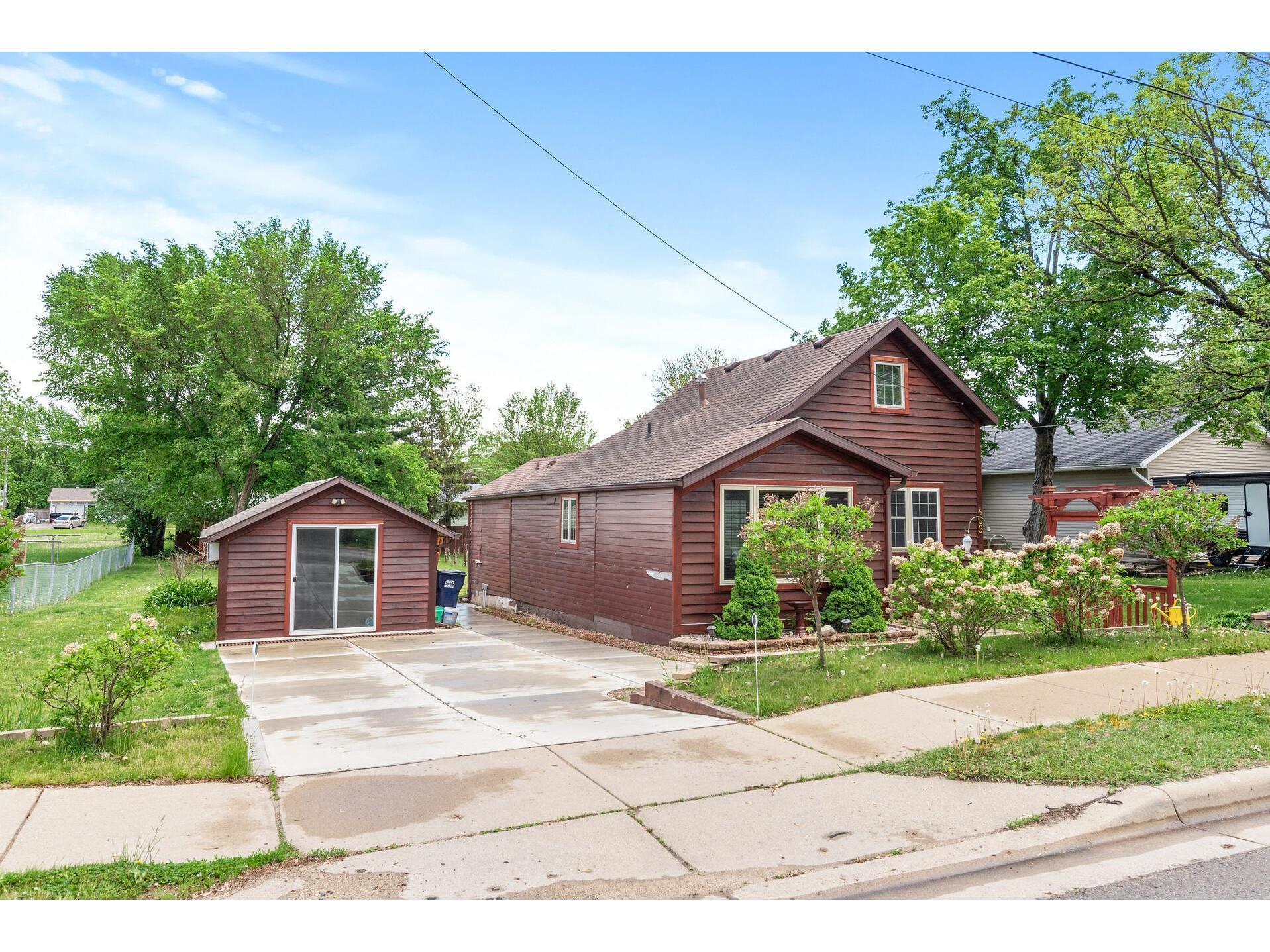 409 2nd Street N, Dundas, MN 55019 MLS 5760973 Edina Realty